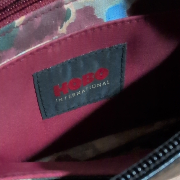 Elegant Black Clutch Bag - Picture 4 of 4